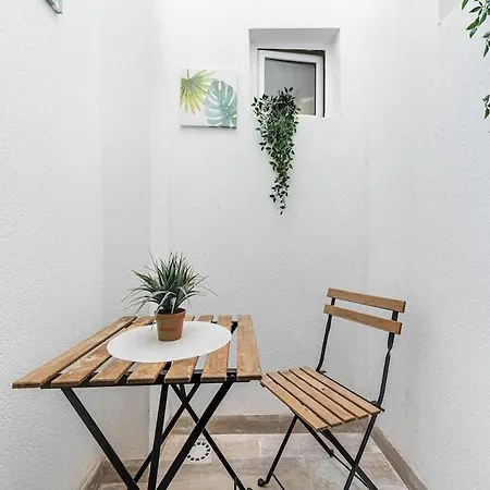 Apartment Panda House