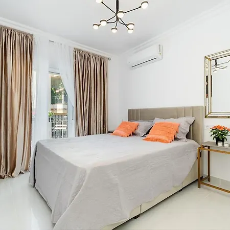 Apartament Panda House *